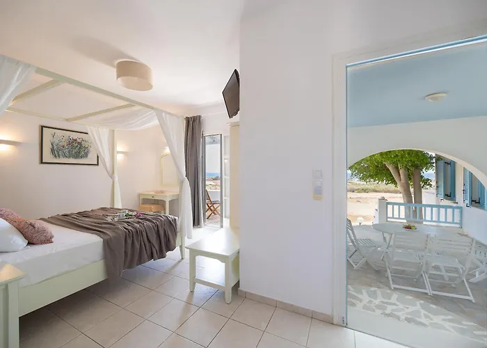 Porto Rondo Agios Prokopios (Naxos)